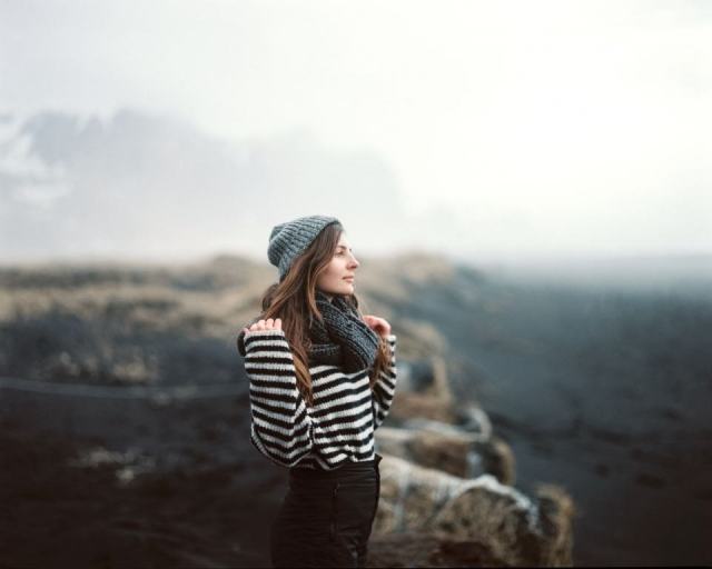 Le snood, ce tour de cou sans nœud qui tient chaud en toute saison Le snood, ce tour de cou sans nœud qui tient chaud en toute saison